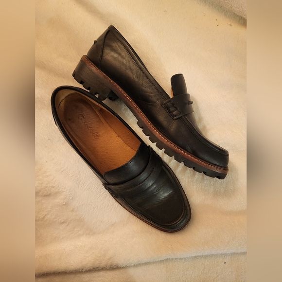 Madewell The Corinne Lugsole Loafer - Picture 2 of 5